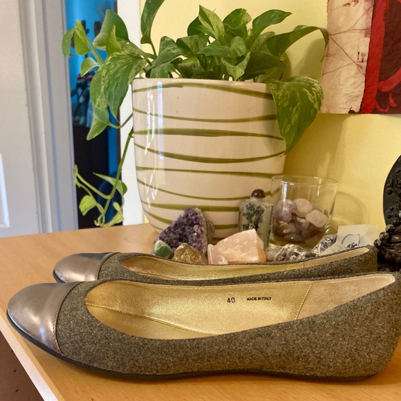 Jimmy Choo Whirl 40 US 9-9.5 Silver Cap Toe Wool Slip On Flats Shoes MSRP $425 - Picture 6 of 11
